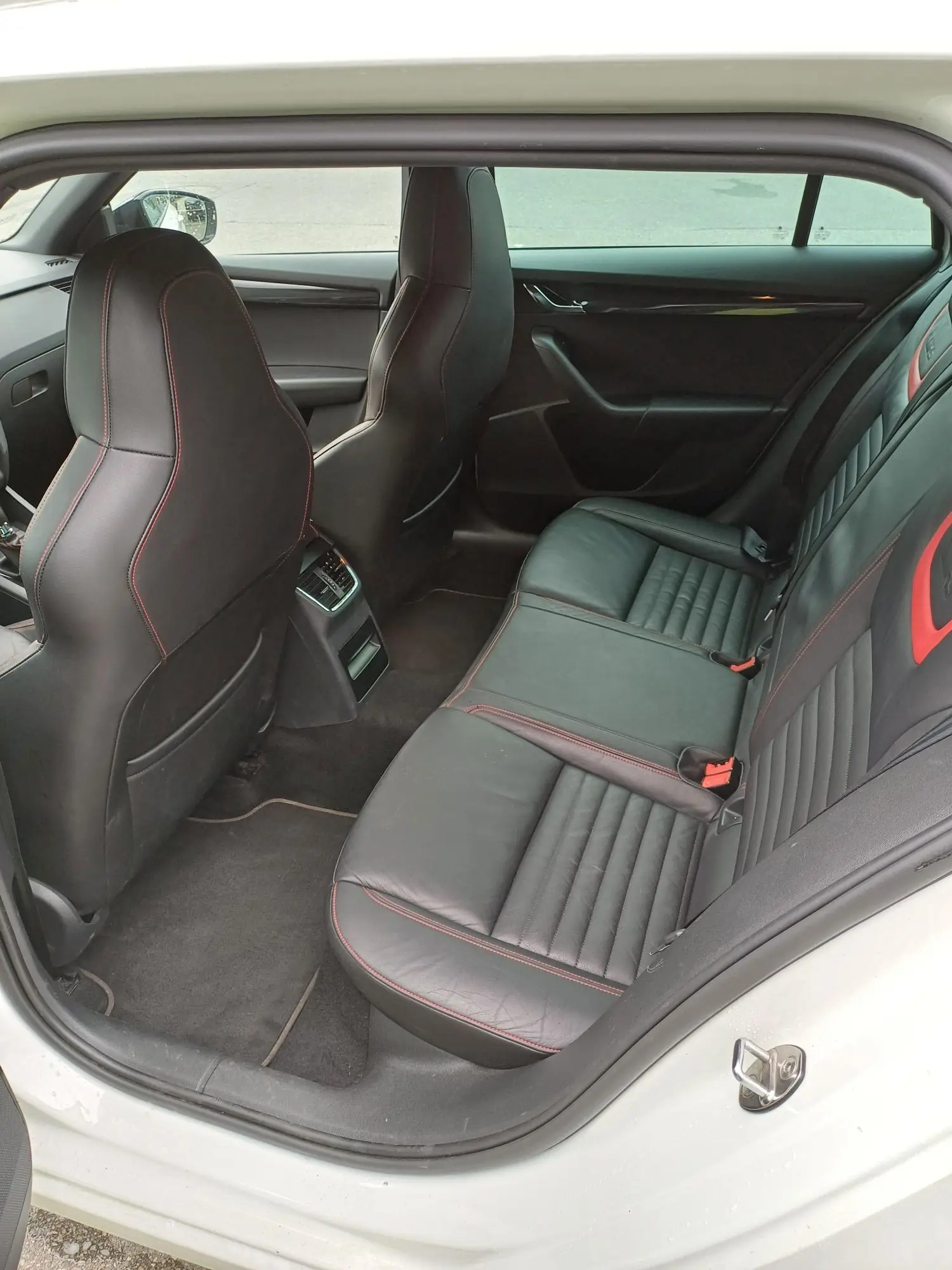 Skoda Octavia 2015 occasion Engelberg — 3