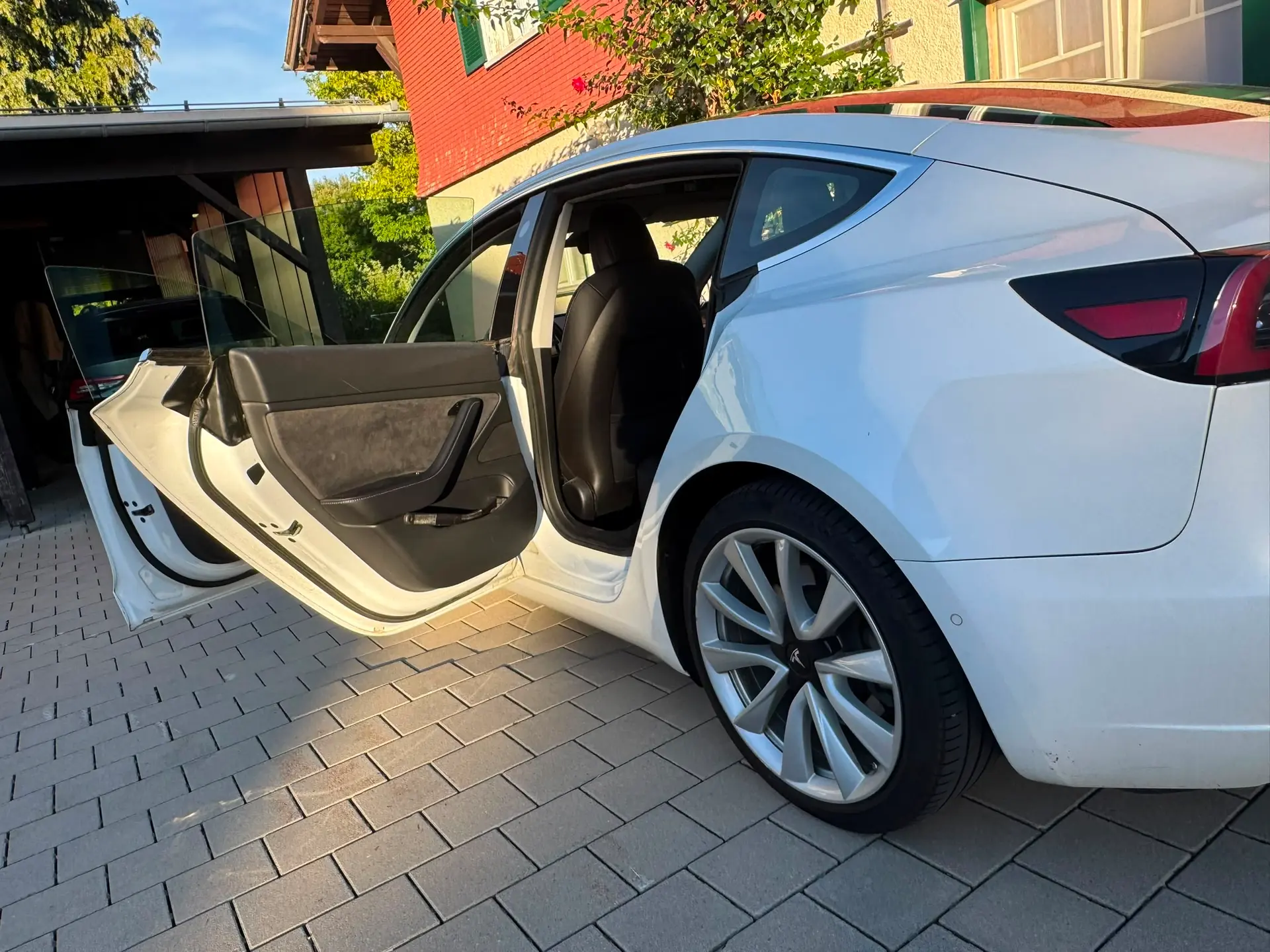 Tesla Model 3 2020 occasion St. Gallen — 3