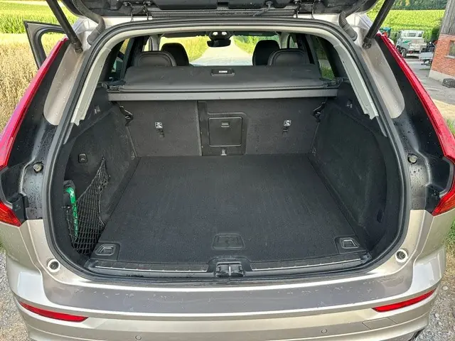 Volvo XC60 2023 occasion Zumikon — 4