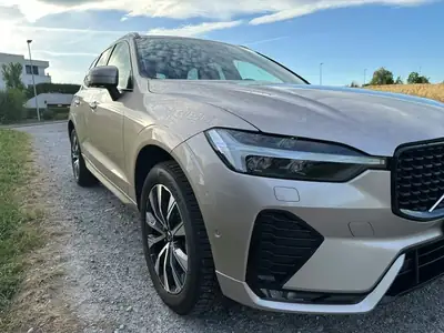 Volvo XC60 2.0 B5 MH Plus Dark AWD — SUV hybride mild avec transmission intégrale — Miniature 14