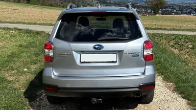 Subaru Forester 2.0D Luxury — SUV robuste, AWD, entretien impeccable — interior