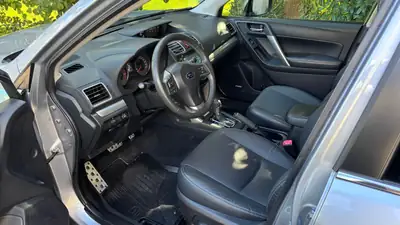 Subaru Forester 2.0D Luxury — SUV robuste, AWD, entretien impeccable — Thumbnail 7