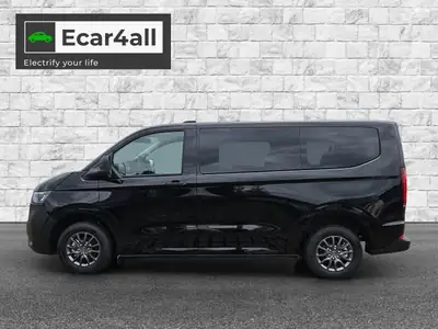VW Caravelle BEV 2025 — Minibus électrique 7 places, rarissime et écologique — côté