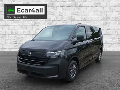 VW Caravelle BEV 2025 — Minibus électrique 7 places, rarissime et écologique — vue extérieure
