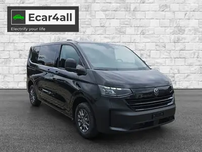 VW Caravelle BEV 2025 — Minibus électrique 7 places, rarissime et écologique — Miniature 7