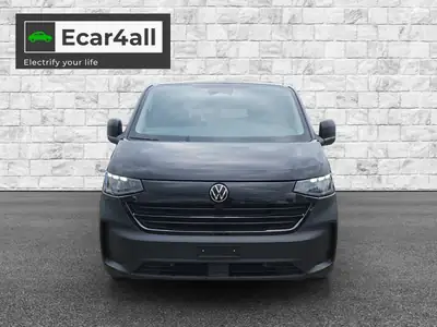 VW Caravelle BEV 2025 — Minibus électrique 7 places, rarissime et écologique — Miniature 8
