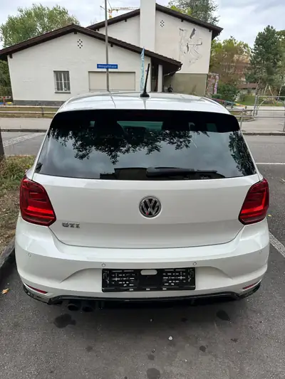 VW Polo 1.8 TSI GTI — Sportive compacte, 192 ch et sans sinistre — interior