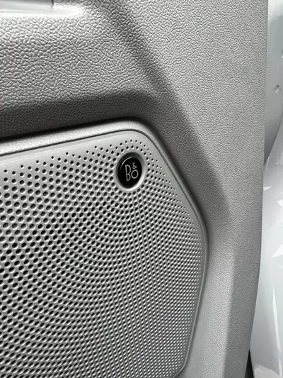 Ford Tourneo Custom 340 L1H1 PHEV — Monospace hybride rechargeable 8 places, technologie premium — Miniatur 8