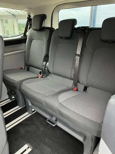 Ford Tourneo Custom 340 L1H1 PHEV — Monospace hybride rechargeable 8 places, technologie premium — Miniatur 11