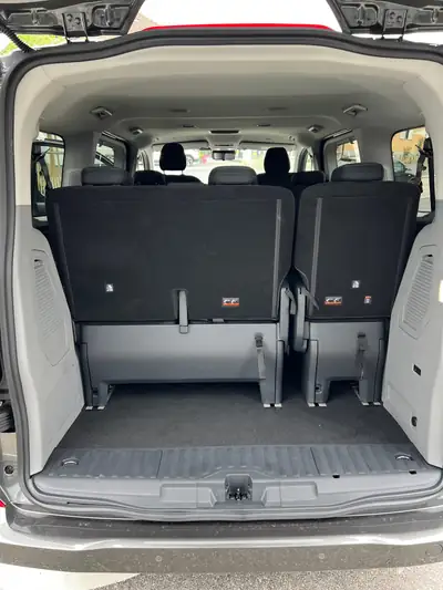 Ford Tourneo Custom 320 L1H1 — Minibus 8 places diesel, équipements premium et leasing 0% — Miniatur 11
