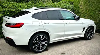 BMW X4 M (480 CV) — SUV coupé haute performance, 71 300 km, sans sinistre — intérieur