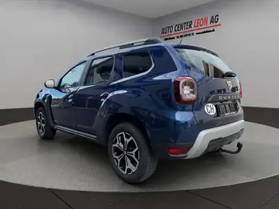 Dacia Duster TCe 125 Essential 4x4 — SUV polyvalent, 4 roues motrices et équipements pratiques — intérieur