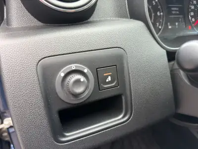 Dacia Duster TCe 125 Essential 4x4 — SUV polyvalent, 4 roues motrices et équipements pratiques — Miniature 21