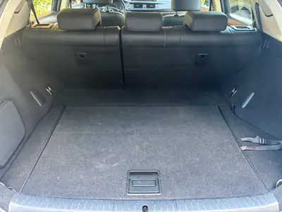 Lexus CT 200h Excellence — Berline hybride élégante, 90'000 km, entretien premium — dettaglio