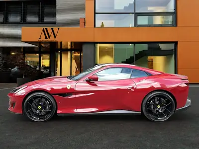 Ferrari Portofino 3.9 Turbo — Cabriolet sport rouge, 599 ch, état impeccable — détail