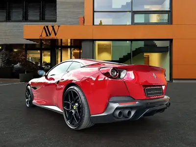 Ferrari Portofino 3.9 Turbo — Cabriolet sport rouge, 599 ch, état impeccable — Miniature 10