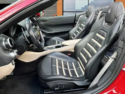 Ferrari Portofino 3.9 Turbo — Cabriolet sport rouge, 599 ch, état impeccable — Miniature 17