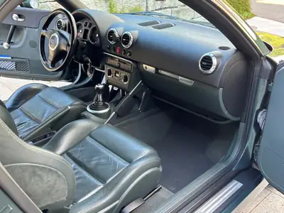 Audi TT 1.8 20V Turbo 180 ch — Cabriolet légendaire, moteur turbo performant — Detail