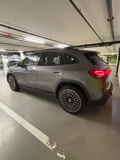 Mercedes-Benz EQA 350 AMG Line 4matic — SUV électrique premium, 292 ch, 4 roues motrices — detail