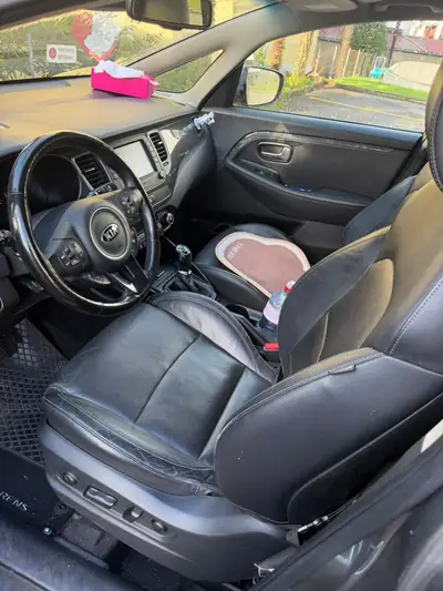 Kia Carens 1.6 GDi Trend — Monospace 7 places fiable, sans accident — interior