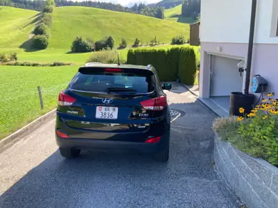 Hyundai iX35 2013 — SUV compact fiable, transmission automatique, sans sinistre — Seitenansicht
