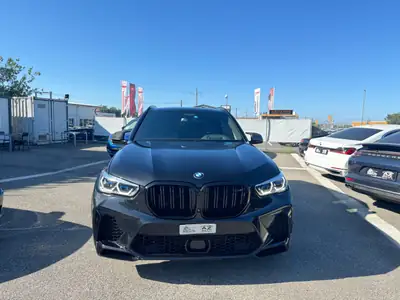 BMW X5M Competition Steptronic — SUV haute performance 626 ch, 65'000 km seulement — vue extérieure