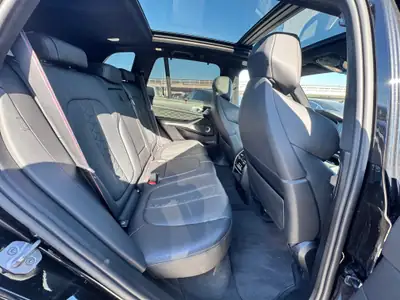 BMW X5M Competition Steptronic — SUV haute performance 626 ch, 65'000 km seulement — Miniature 18
