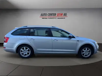 Skoda Octavia Combi 1.8 TSI 4x4 — Familiale polyvalente, 180 ch et transmission intégrale — Miniature 7