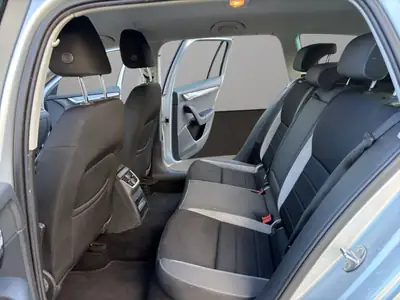 Skoda Octavia Combi 1.8 TSI 4x4 — Familiale polyvalente, 180 ch et transmission intégrale — Miniature 13
