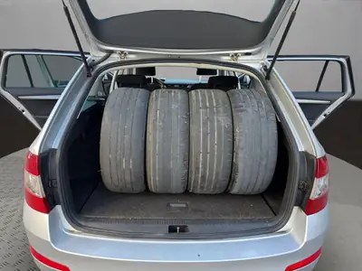 Skoda Octavia Combi 1.8 TSI 4x4 — Familiale polyvalente, 180 ch et transmission intégrale — Miniature 19