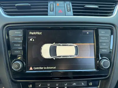 Skoda Octavia Combi 1.8 TSI 4x4 — Familiale polyvalente, 180 ch et transmission intégrale — Miniature 22
