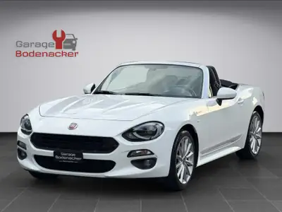 FIAT 124 Spider 1.4 TB Lusso — Cabriolet rétro, motorisation turbo et équipement premium — Seitenansicht