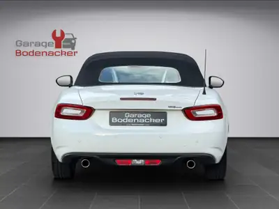FIAT 124 Spider 1.4 TB Lusso — Cabriolet rétro, motorisation turbo et équipement premium — Miniatur 21