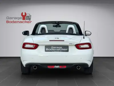 FIAT 124 Spider 1.4 TB Lusso — Cabriolet rétro, motorisation turbo et équipement premium — Miniatur 22