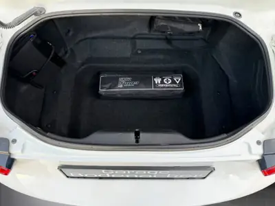 FIAT 124 Spider 1.4 TB Lusso — Cabriolet rétro, motorisation turbo et équipement premium — Miniatur 24