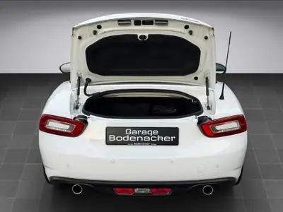 FIAT 124 Spider 1.4 TB Lusso — Cabriolet rétro, motorisation turbo et équipement premium — Miniatur 23