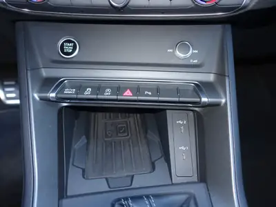 Audi Q3 35 TFSI Advanced — SUV compact performant, 55 400 km seulement — Miniatur 13