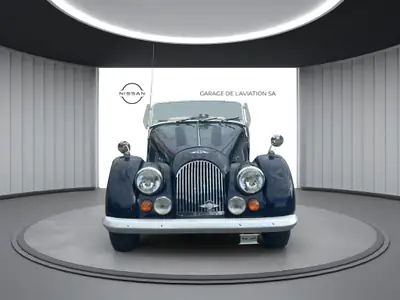Morgan 4/4 — Cabriolet britannique vintage, faible kilométrage, intérieur beige d'époque — côté