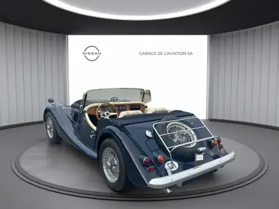 Morgan 4/4 — Cabriolet britannique vintage, faible kilométrage, intérieur beige d'époque — tableau de bord