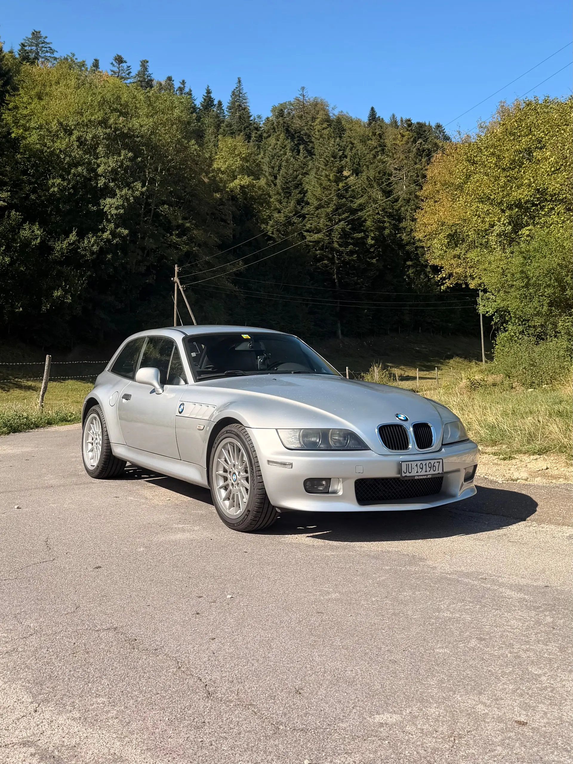 BMW Z3 3.0 Coupé — Roadster mythique 2002, 231 ch et transmission manuelle