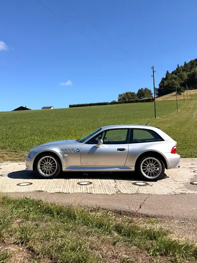 BMW Z3 3.0 Coupé — Roadster mythique 2002, 231 ch et transmission manuelle — arrière