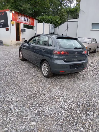 SEAT Ibiza 1.4 16V Shake — Citadine fiable, sans accident, parfaite pour la ville — tableau de bord