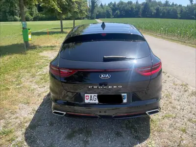 Kia Proceed 1.5 T-GDi MHEV GT-Line — Familiale sportive hybride, 67'000 km seulement — Heckansicht