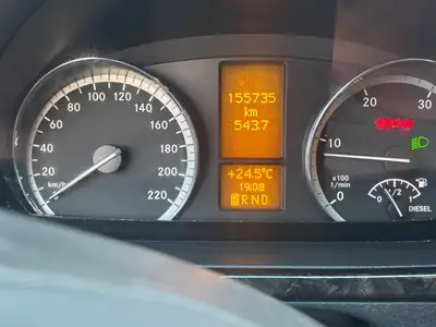 Mercedes-Benz Viano 2.2 CDI 4MATIC — Monospace 7 places, traction intégrale et version extralong — détail