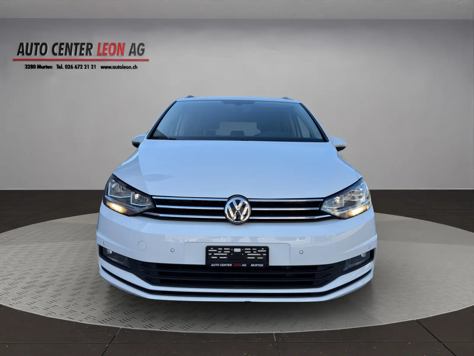 VW Touran 1.4 TSI BlueMotion — Monospace 7 places, caméra & navigation intégrée