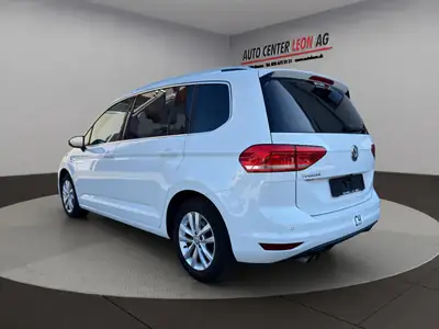 VW Touran 1.4 TSI BlueMotion — Monospace 7 places, caméra & navigation intégrée — interni