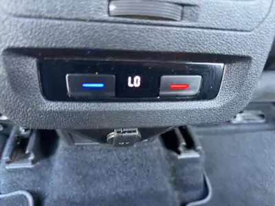VW Touran 1.4 TSI BlueMotion — Monospace 7 places, caméra & navigation intégrée — Miniatura 26