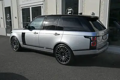 Land Rover Range Rover 5.0 V8 S/C — Luxe intégral et performances brutes, 42'500 km seulement — Miniatura 7