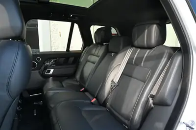 Land Rover Range Rover 5.0 V8 S/C — Luxe intégral et performances brutes, 42'500 km seulement — Miniatura 14