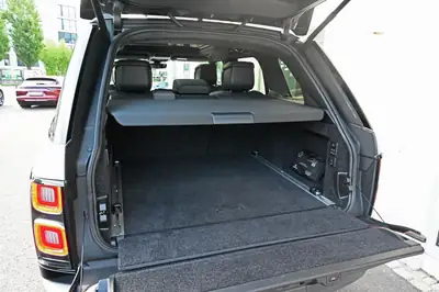 Land Rover Range Rover 5.0 V8 S/C — Luxe intégral et performances brutes, 42'500 km seulement — Miniatura 26
